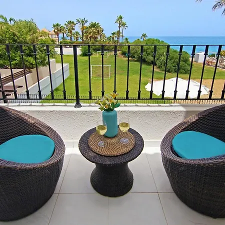 Villa Oceania - Beachfront