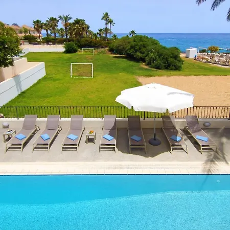 Oceania - Beachfront Paralimni