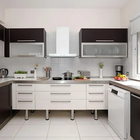 Oceania - Beachfront Villa *