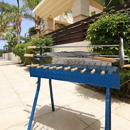 Villa Oceania - Beachfront