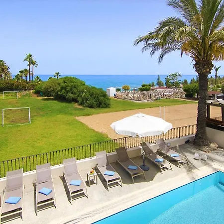 Oceania - Beachfront Villa