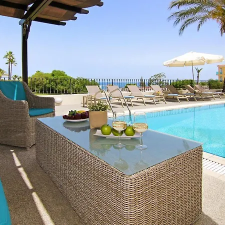 Oceania - Beachfront Villa Paralimni