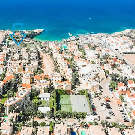 Villa Oceania - Beachfront *