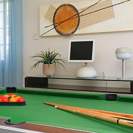 Oceania - Beachfront Villa *