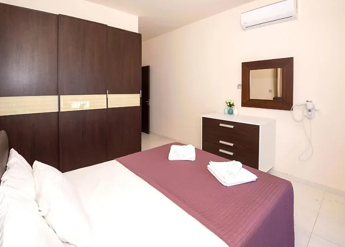 Oceania - Beachfront