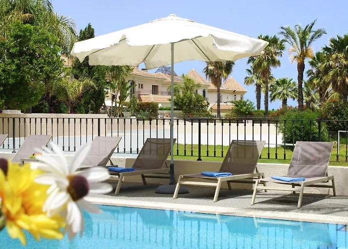 Oceania - Beachfront * パラリムニ