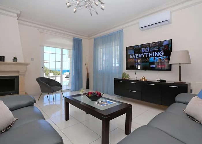 Oceania - Beachfront * פאראלימני